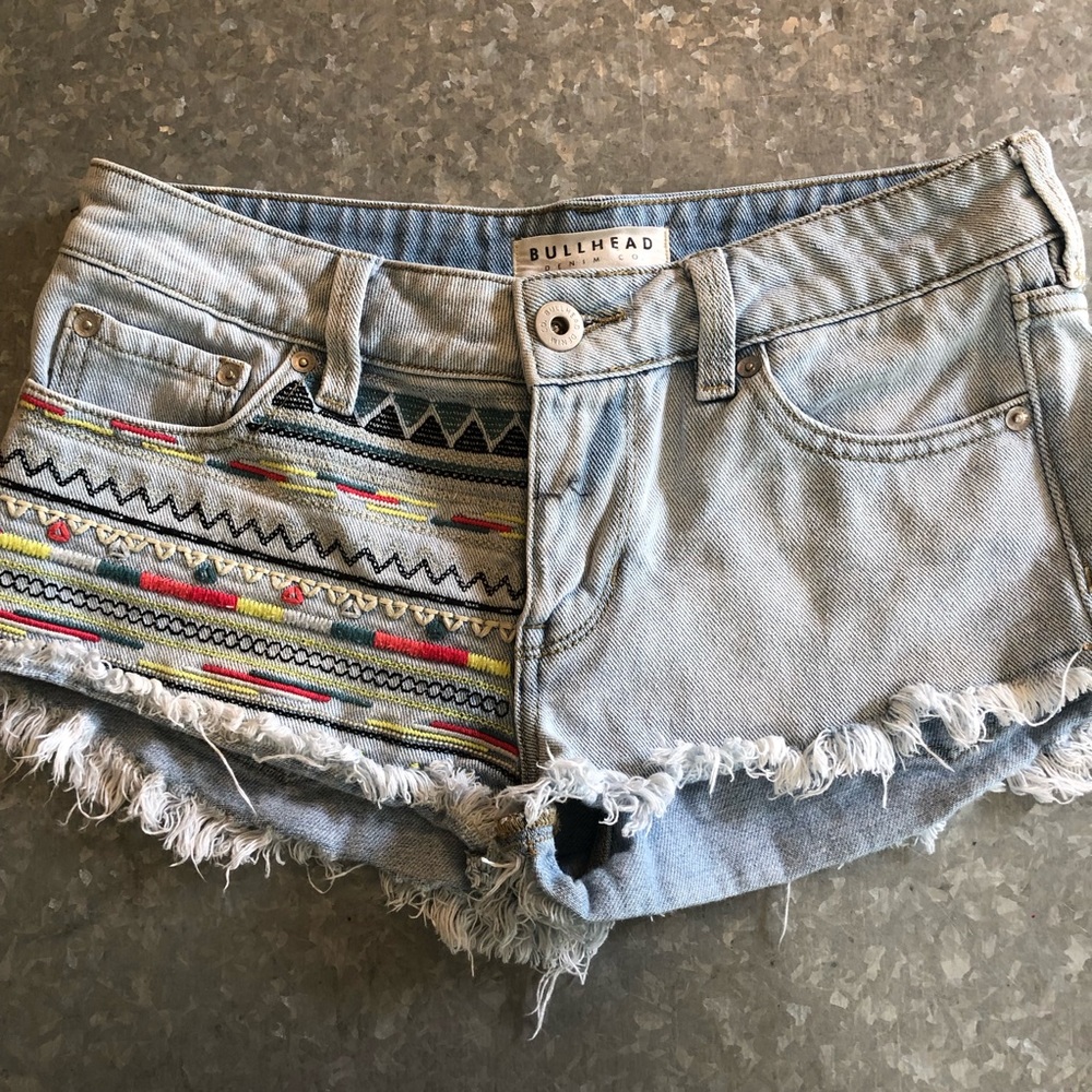 Bullhead lowrise denim shorts! S 3